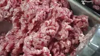 Moedor de carne manual N10 como moer sem muito trabalho#moedor #carne #fazerlinguiça #salame#segredo
