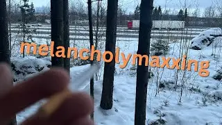 melankolinen röökivlogi peltsun kivellä