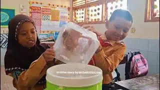 Kebersamaan di kelas 3. Membuat Es buah