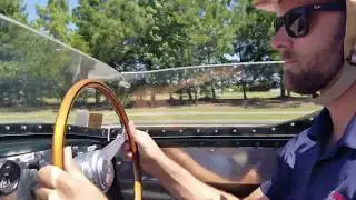 Lister-Jaguar Costin: Driving