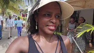 MOMBASA STREET FOOD & COASTAL VIBES 🇰🇪 | MAMA NGINA DRIVE & MARIKITI MARKET FINDS!