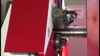 Tube flow forming machine