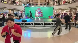 [K-POP & T-POP IN PUBLIC] RANDOM DANCE 211225 @ The Season of giving 'Give a Hug, Give a Miracle'