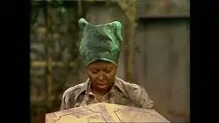 1529 - Susan Works on the Sloppy Jalopy 