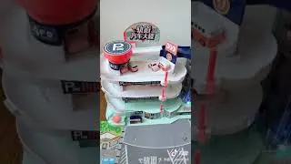 Vehicle parking lot toy garage with elevator and 4 cars