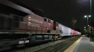 CP 7016 (heritage) leads CP 288 through Northbrook