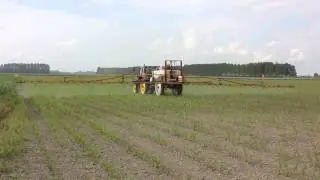 Het ma&iuml;sland spuiten