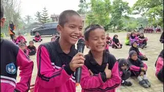 Istirahat sejenak habis senam