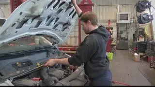 Auto shops struggling to find trained mechanics