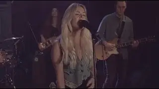 Laura Evans - &lsquo;Fool&rsquo; live featuring Chris Buck, Acapela studios. 