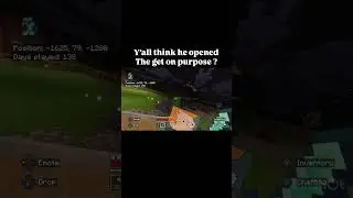 Nether pigs came out the portal with beef 💨Creepers raiding, players panicking