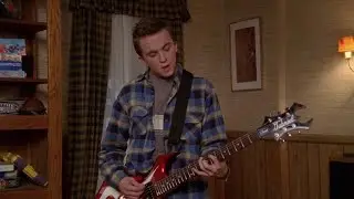 Malcolm's sad song (Episode clip) 