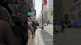 Walk Manhattan: 8th Avenue Midtown | NYC Walker