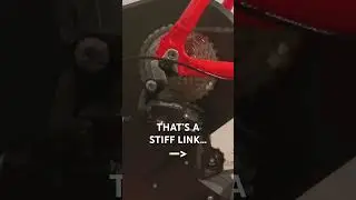 How to fix a stiff link #diybike #shimano #sram #bike #bikeaccessories #bikes #cycling #bikemechanic