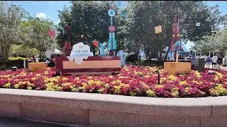 2025 food and wine festival with a ride on the land