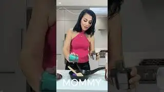 Me vs My Mom While Cooking 😂🍳🔥