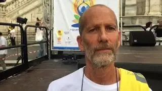 Insegnante yoga Riccardo Serventi Longhi: Siamo un punto di luce