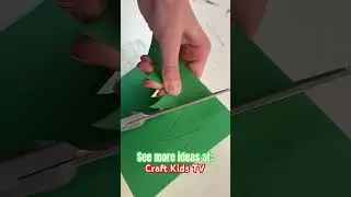 The COOLEST CONSTRUCTION PAPER CHRISTMAS TREES!!!! Only takes 2 minutes.  #christmasdecorations
