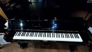 Yamaha UX seri 27, hơn 40 năm vẫn đẹp long lanh