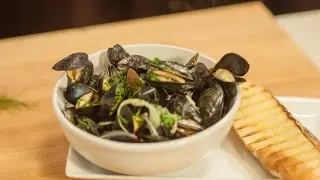 Mussels in Beer Butter Broth, chef Artur Wnorowski