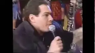 Chorão falando sobre a saída do Rodolfo e suposto fim do Raimundos em 2001