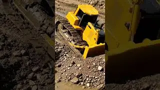 Massive Bulldozer Pushes Mountains of Gravel! 🚧 Satisfying Heavy Equipment Action