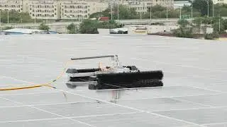 Automatic PV clean robot. No remote controller. Email:maggieyu@kwunphi.com