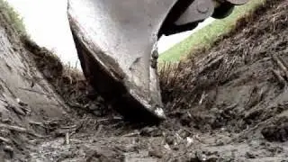 HITACHI DIGGER DITCHING! DRAINAGE VIDEO!!