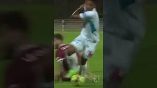 Magnificent Roulette Boubacar Kamara #shorts #footballskills #marseille #football