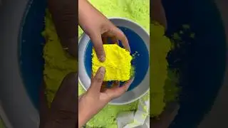 Blue Water Crush 💛#chalkcrushing #gymchalk #gymchalkcrushing #softgymchalk #chalkasmr #bsn