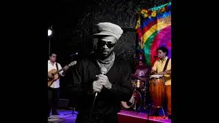 Here come the Hotstepper  Ini Kamoze (Cumbia Remix) 