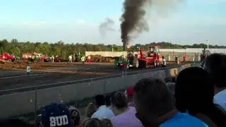 Tuck & Tractor Pull Boone County Fair 2010 - Video 7