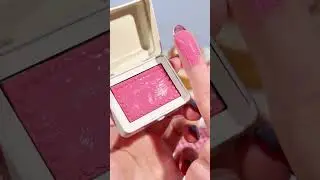 Cream blush meets cake 🍰