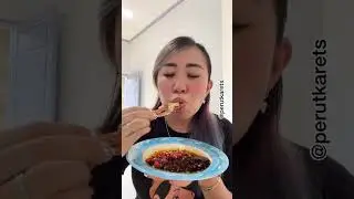 Makan Kepiting Rajungan