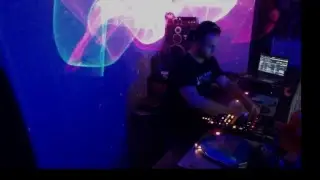 LIVE FROM THE RAVE CAVE! Tryptone & Bakteria