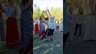 Вес&euml;лые пляски на фестивале В Лучах ЛЮБВИ