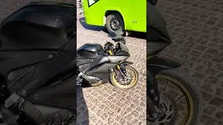 glossy black wrap in R15 v4 ☠️