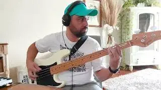 Ramones - I Believe in Miracles | Bass Cover
