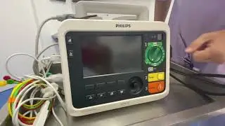 DESFIBRILACIÓN MANUAL con PHILIPS EFFICIA DFM100