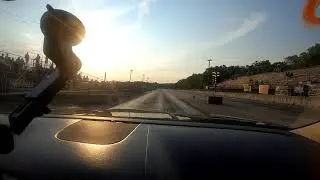 2008 Jaguar XKR 1/4 mi drag race vs. Kia Stinger