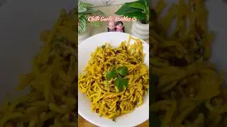Chilli Garlic spaghetti 🍝 #chilligarlicnoodles #cheese #spaghetti #noodles #ytshorts #ytviral #easy
