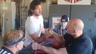 14.8 Backyard Armwrestling League 105 - London - supermatches - Rick vs Devon unseen Rd 1