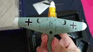 Corgi AA27109 Messerschmitt Bf 109G-2 'Yellow 14' unboxing (1/72 scale)