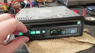 Alpine CDA-7930 - Front Preout Test