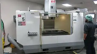 Haas VF-5 / 40 VERTICAL MACHINING CENTER @ Mullin Machinery of NJ
