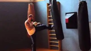Martin Jevsinek Kickboxen Salzburg Sandsacktraining 2