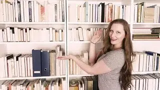 How I Organized My Bookshelves with the Books Backward (Don't Panic!) // Stylish Bookshelf Tour