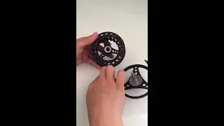How to exchange the right/left hand of the fly fishing reel