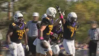 Minnesota State Football rolls past Winona State, to improve to 6-1