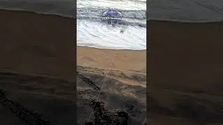 PESCARIA DE PRAIA COM LINHA DE M&Atilde;O, OLHA O DOBLE #pescadepraia #pesca #pescaria
